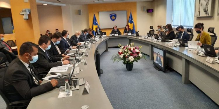 Qeveria propozon emrat e kandidatëve për anëtarë të bordit të OSHP-së dhe AKK-së