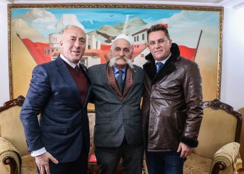 Nipi i heroit Agim Ramadani, ndanë 138 mijë euro për ‘’Fondin e Sigurisë’’