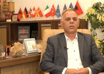 Suma: Me madhërimin e Zelenskyt në rrjete sociale, po nënçmohet lufta e UÇK-së