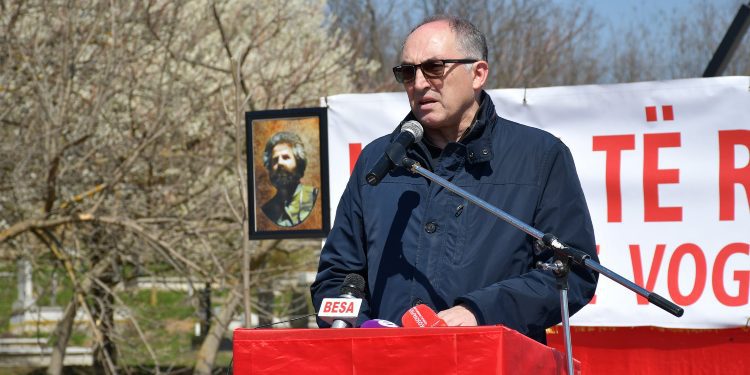 Totaj: Çdo ditë që jetojmë duhet t’i kujtojmë dëshmorët e UÇK-së dhe martirët e lirisë