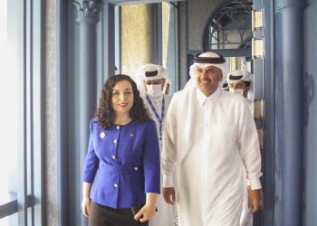 Osmani takohet me kryeministrin e Katarit, e falënderon për mbështetjen ndaj Kosovës