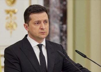 Zelensky i shkruan letër familjes së gazetarit të vrarë në Ukrainë, u shpreh ngushëllimet