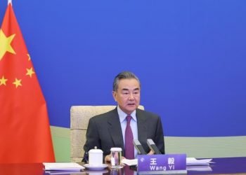 Wang Yi: Kryqi i Kuq i Kinës do të ofrojë ndihmë humanitare për Ukrainën
