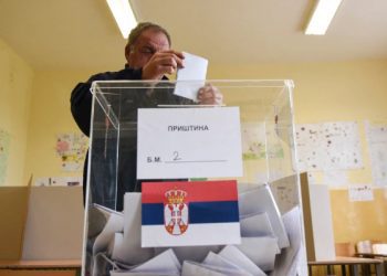 Serbëve të Kosovës iu gjendët zgjidhje për të votuar me 3 prill