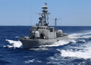 Ukraina sulmon me raketa anijen luftarake ruse!