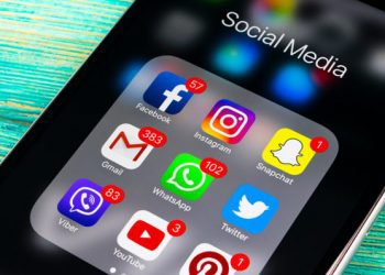 Apple dhe Facebook “ia huqin” dorëzojnë pa vetëdije të dhënat e përdoruesve privat të hakerat