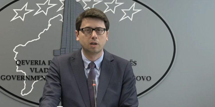 Murati: Janë ekzekutuar shtesat nga 100 euro për punëtorët e sektorit publik