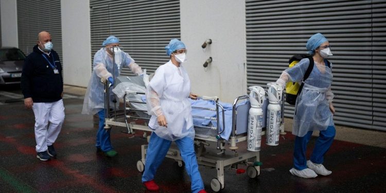 Italia shënon rritje të rasteve, 129 të vdekur nga koronavirusi brenda 24 orëve