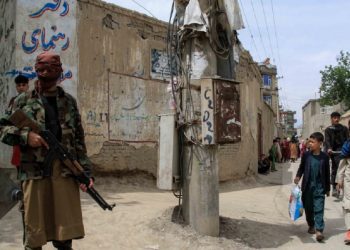 Kabul, vdesin 10 persona pas një shpërthimi ne xhami