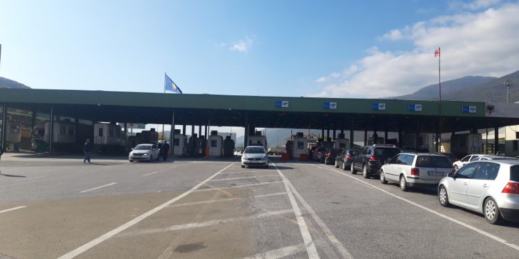 Aksion i madh i Inspektoratit policor në Vërmicë, dyshohet për policë të arrestuar