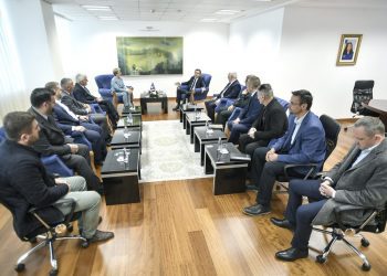 Kurti takon përfaqësuesit politikë të shqiptarëve në Preshevë, Medvegjë dhe Bujanoc
