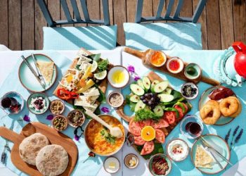 4 ushqime që nuk duhet asesi t’i konsumoni në mëngjes