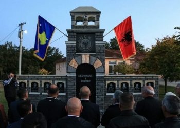 Haradinaj kujton të rënët në Kralan: Prilli i vitit 1999 na ndau nga shumë njerëz të dashur