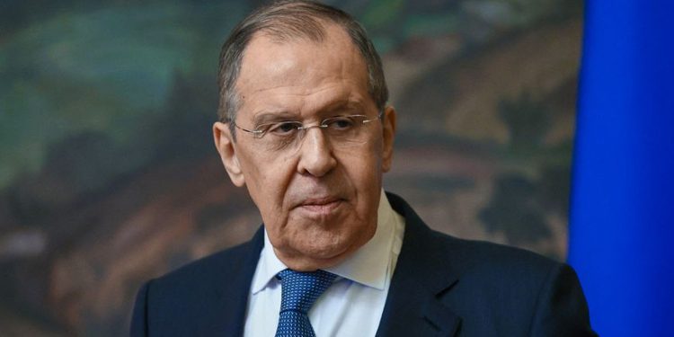 Lavrov: Rusia nuk e sheh veten në luftë me NATO-n