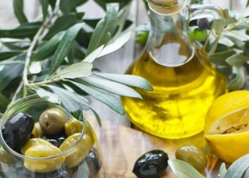 Vaji i ullirit organik, si të zgjidhni të duhurin për gatimet tuaja?