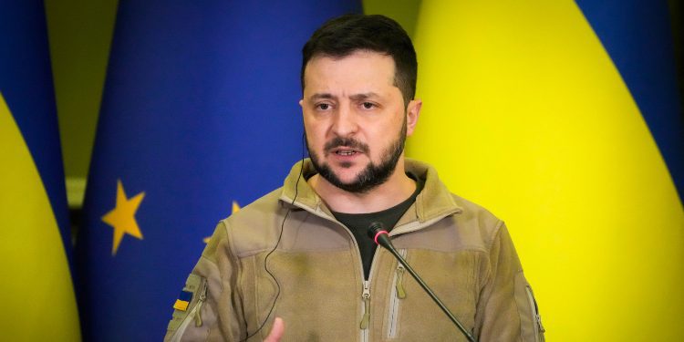 Zelensky tregon 2 mënyra për t’i dhënë fund luftës në Mariupol