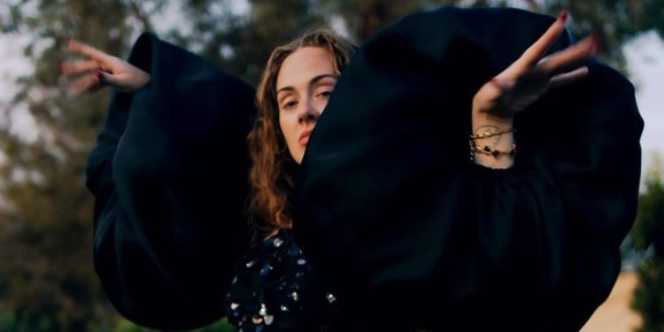 Adele feston ditëlindjen: Çfarë ndryshimi bën një vit, nuk kam qenë kurrë më e lumtur!