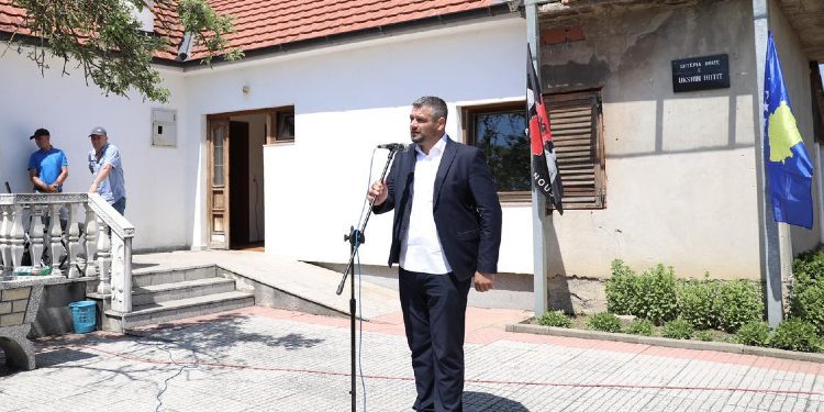 Djali i Ukshin Hotit: Për familjarët e të zhdukurve lufta nuk ka përfunduar ende