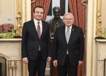 Anëtarësimi i Kosovës në NATO, temë diskutimi mes Kurtit dhe senatorit amerikan
