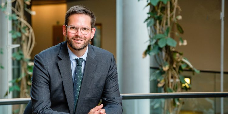 Eurodeputeti: Serbia ka simpati për Kremlinin, ajo ende po e kërcënon Kosovën