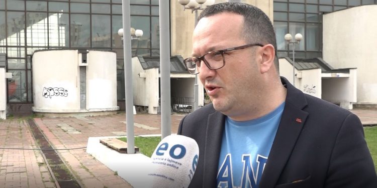 Profesori Hashani: Ngecja kryesore e Qeverisë është mungesa e investimeve të huaja