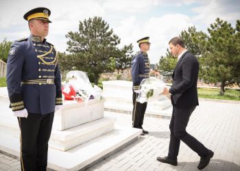 Krasniqi në 24 vjetorin e rënies së Bahri Fazliut: Gjaku i dëshmorëve ia dha lirinë popullit