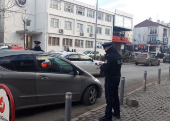 Gjatë 24 orëve, Policia e Kosovës shqipton mbi 1.000 gjoba të trafikut