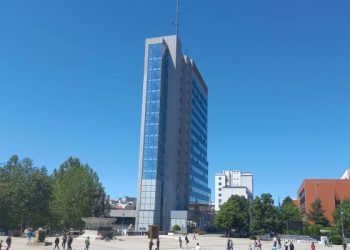 Qeveria vendos t’i paguajë stafin mbështetës shëndetësor gjatë pandemisë