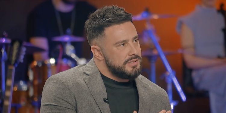 Berisha: S’besoj që do të arrijë një këngëtare famën që e ka arritur Adelina në vitet 90-ta