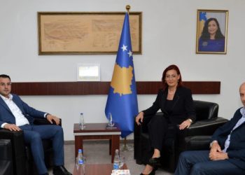 Zv.kryeministrja Rexhepi takon Mazrekun, flasin për të arriturat e BKS-së