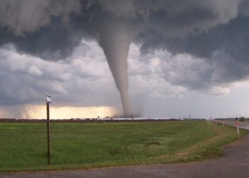 Stuhia në Kanada lë 8 persona të vdekur, mijëra shtëpi mbesin pa energji elektirke