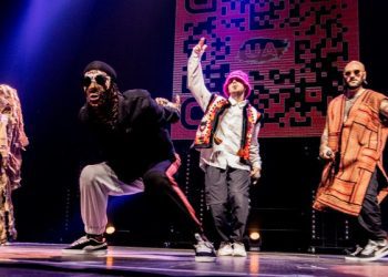 Orkestra “Kalush” nga Ukraina do të zhvillojë turne në Evropë për të ndihmuar Ukrainën