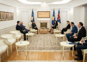 Osmani në takim me kryetaret e Gjykatave Kushtetuese, theksoi rëndësin e antasimit në KE