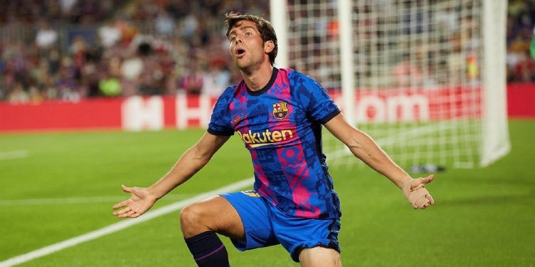 A do të largohet Sergi Roberto nga Barcelona?