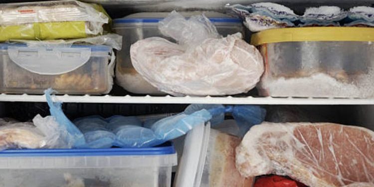 Cilat janë ushqimet që është më mirë t’i blini të ngrira?