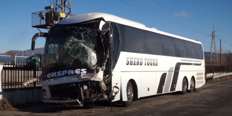 Aksidentohet autobusi i kombëtares së Bullgarisë, Neldev mbetet i lënduar rëndë