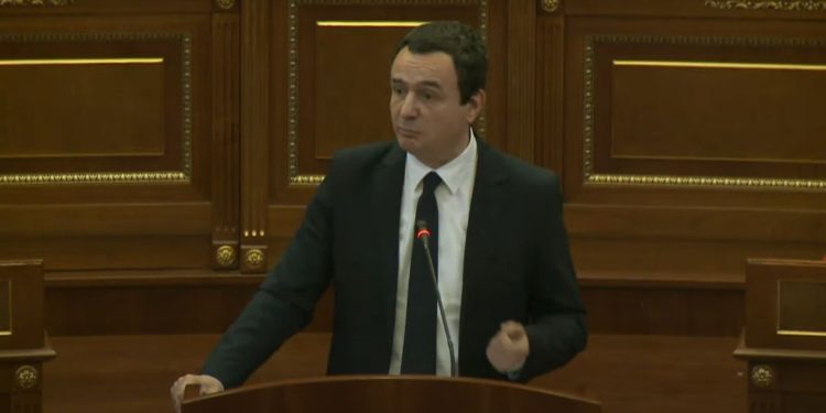 Kurti për veprimet e tij “arsyetohet” se duhet ta pranojmë realitetin që ta ndryshojmë atë