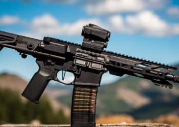 Pse lëvizjet e Amerikës për kontrollin e armëve nuk po janë më efektive?