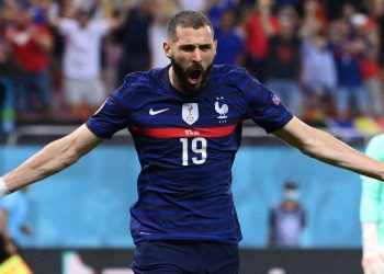 Benzema “i paparë” shënon super gol, Franca në epërsi ndaj Danimarkës
