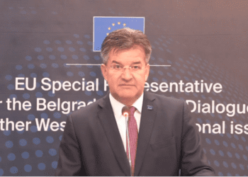 Lajçak: Vendimi i Qeverisë së Kosovës për masat e reciprocitetit ndryshoi situatën