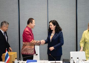 Vjosa Osmani jep detaje nga takimet në Thailand