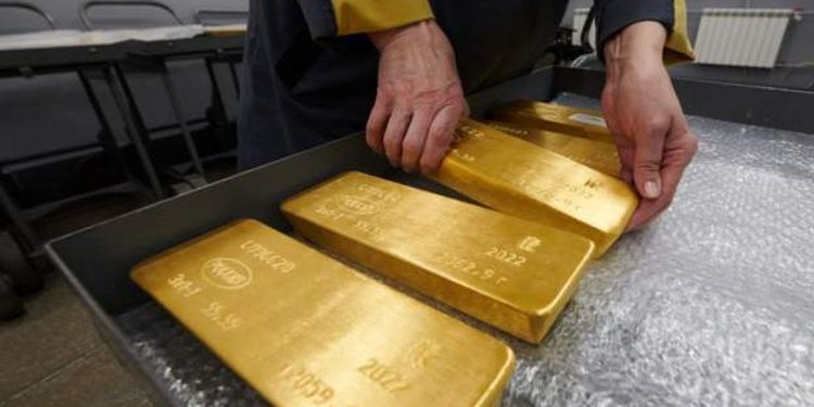 Mbretëria e Bashkuar dhe SHBA do të ndalojnë importet e arit rus