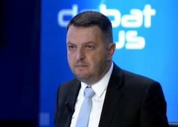 Selimi: Qeveria Kurti e ka humbur rrugën në oborr