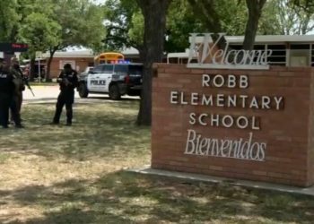 11-vjeçarja që i shpëtoi masakrës në Texas: U mbulova me gjakun e shoqes për të shpëtuar