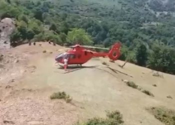 Policia shqiptare shpëton 3 tursitë çekë që kishin mbetur të bllokuar në Valbonë