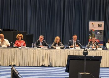 Kurti nga Athina: Kosova është storie e dyfishtë suksesi