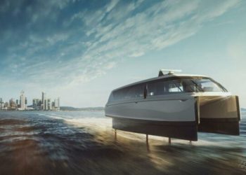 Anija ‘fluturuese’ elektrike më e shpejtë në botë së shpejti do futet në fuknsion