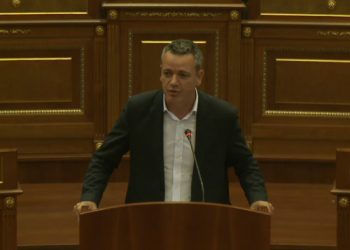 Gashi: Nuk duhet të thuhet Qeveria Kurti por “Qudia Kurti”