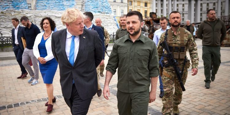 Jep dorëheqje Kryeministri britanik, Zelensky e telefonon për të shprehur ”trishtimin” e tij