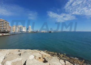 Sa qytetarë të Kosovës vizituan bregdetin shqiptar në fillim të sezonës turistike